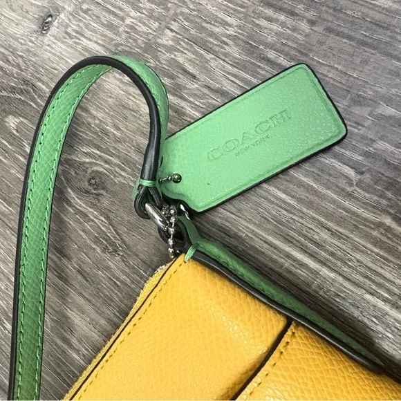 Coach crossbody handbag in yellow with green strap, NWT - pet & smoke free home - Picture 2 of 12